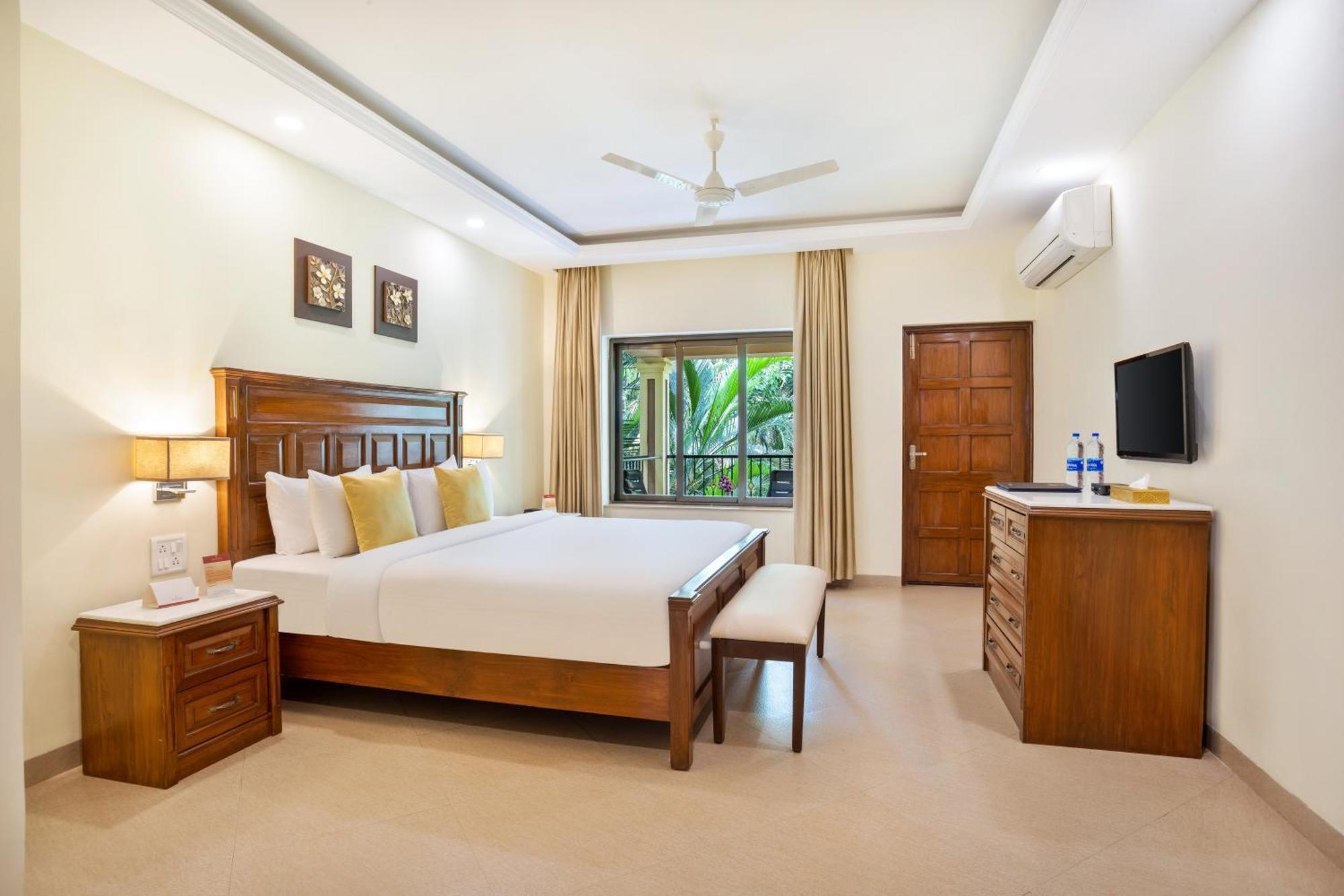 Seashell Suites And Villas- Candolim Goa Esterno foto