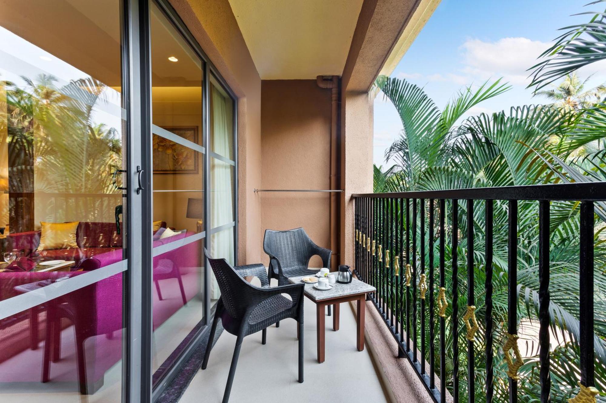 Seashell Suites And Villas- Candolim Goa Esterno foto