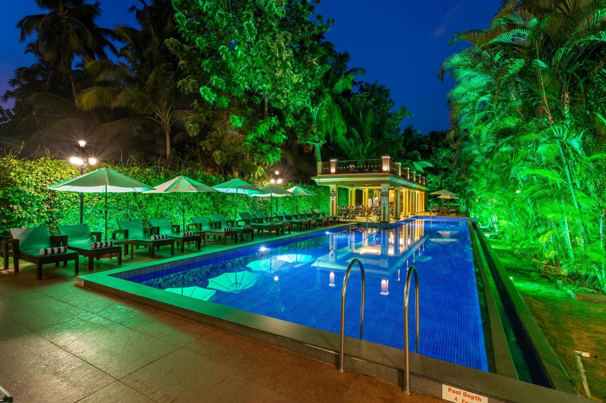Seashell Suites And Villas- Candolim Goa Esterno foto