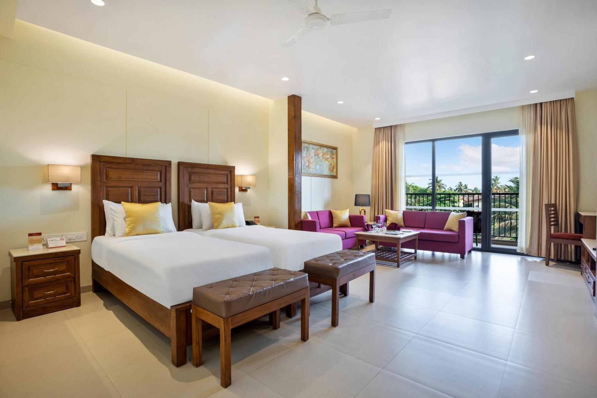 Seashell Suites And Villas- Candolim Goa Esterno foto