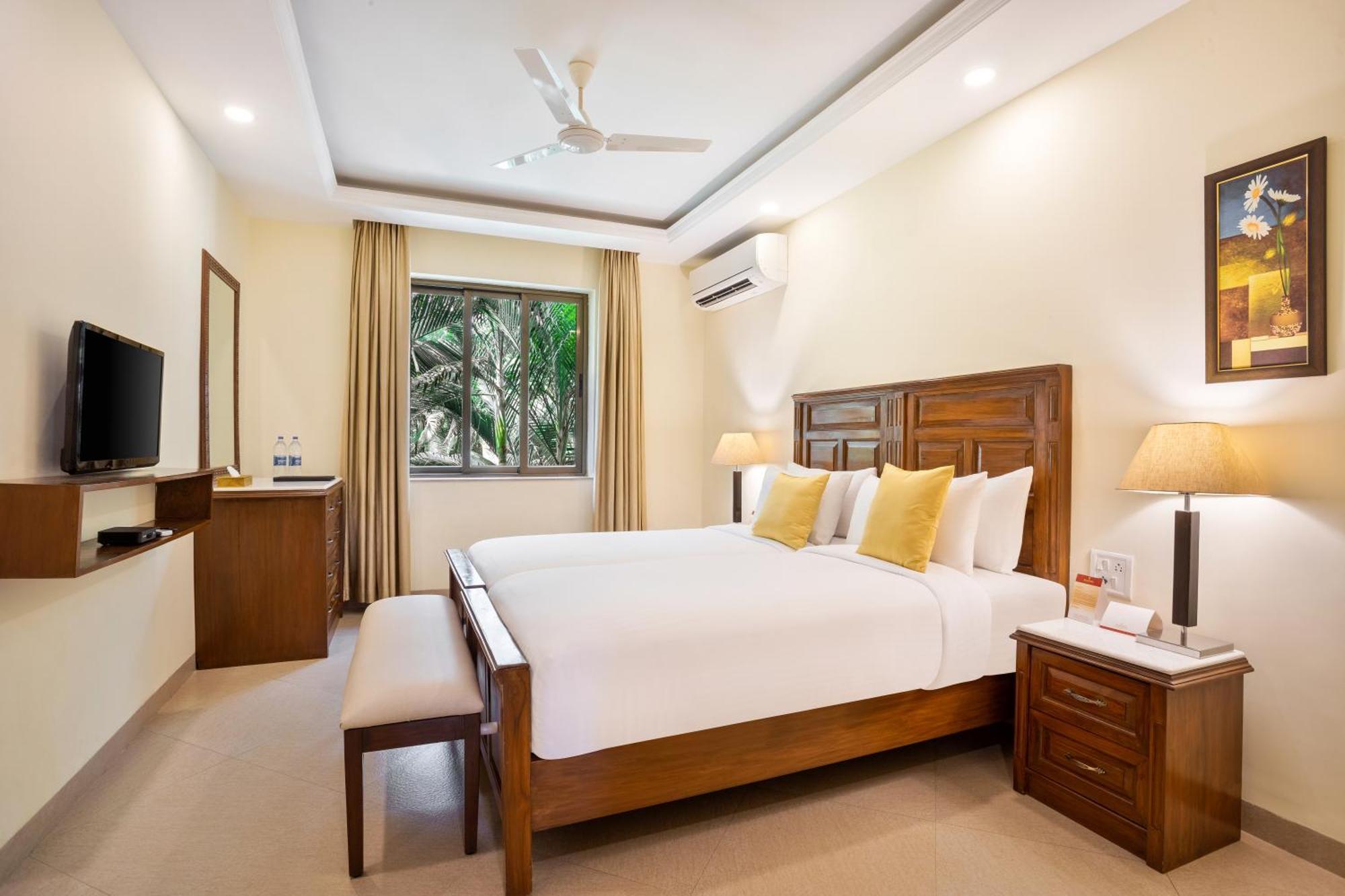 Seashell Suites And Villas- Candolim Goa Esterno foto
