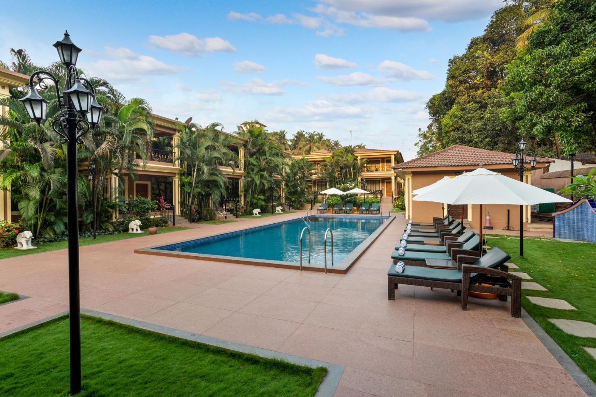 Seashell Suites And Villas- Candolim Goa Esterno foto