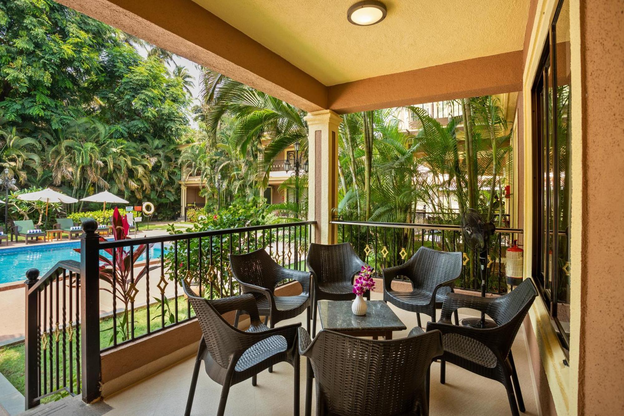Seashell Suites And Villas- Candolim Goa Esterno foto