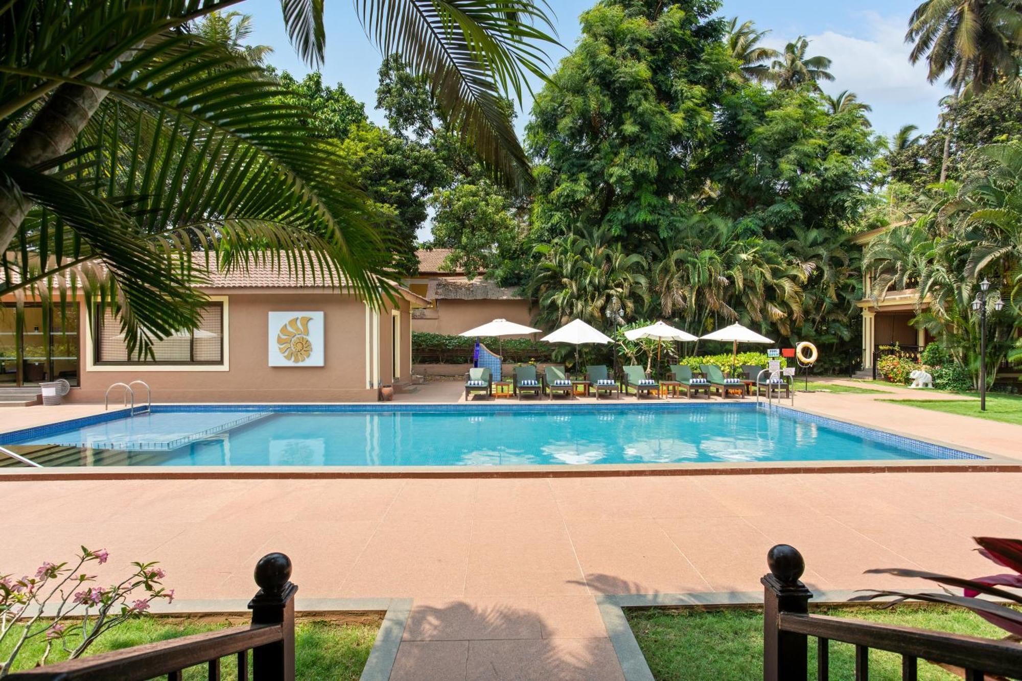Seashell Suites And Villas- Candolim Goa Esterno foto